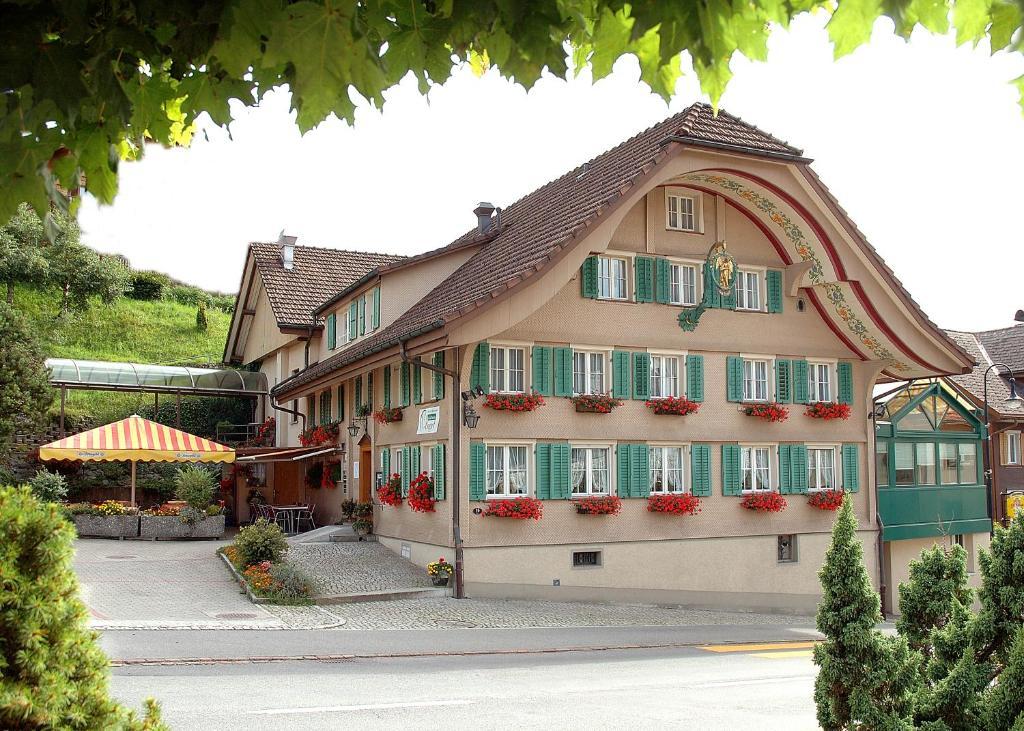 Hasle  Gasthaus Engel Hasle מראה חיצוני תמונה